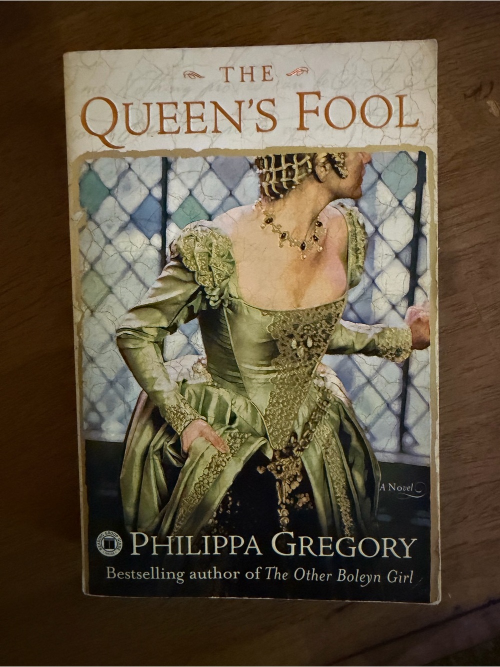 The Queen's Fool by Philippa Gregory - Green Cover